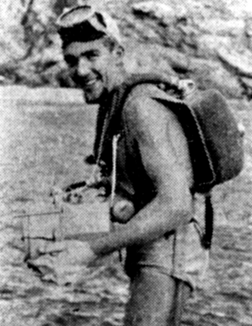 Walter Müller mit einem Kreislauftauchgerät