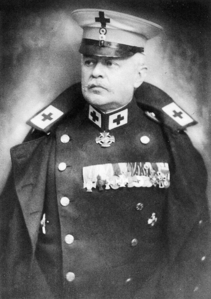 
Firmengründer Kommerzienrat Dr. Carl Soldan in der Uniform des Roten Kreuzes (nach 1914), Stadtarchiv Nürnberg E 9/111 Nr. 124.